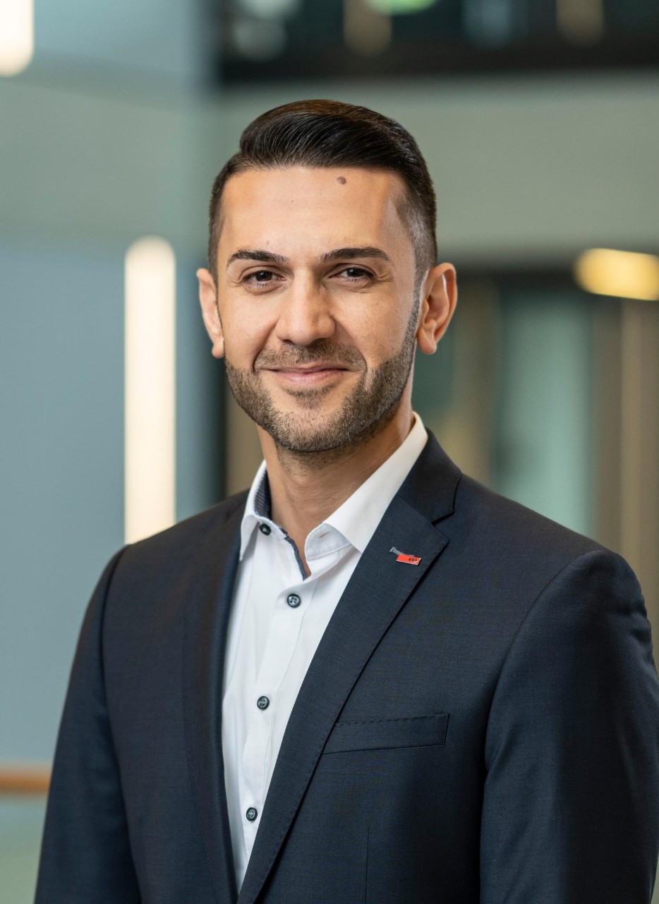 Firat Günes, responsabile Vendita